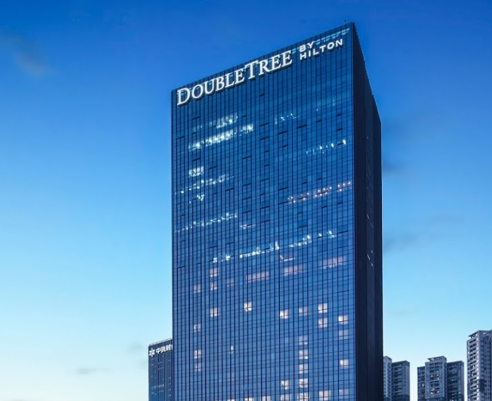 深圳酒店: 深圳龍華希爾頓逸林酒店 DoubleTree by Hilton