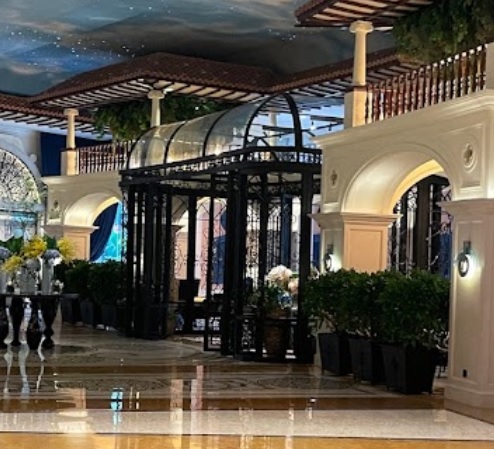 深圳酒店: 深圳威尼斯英迪格酒店